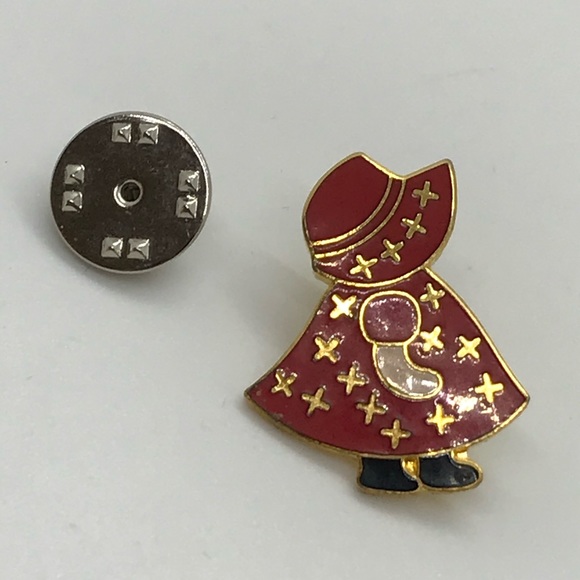 VTG Lapel Pin - Picture 4 of 8